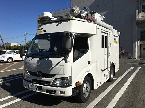 中継車